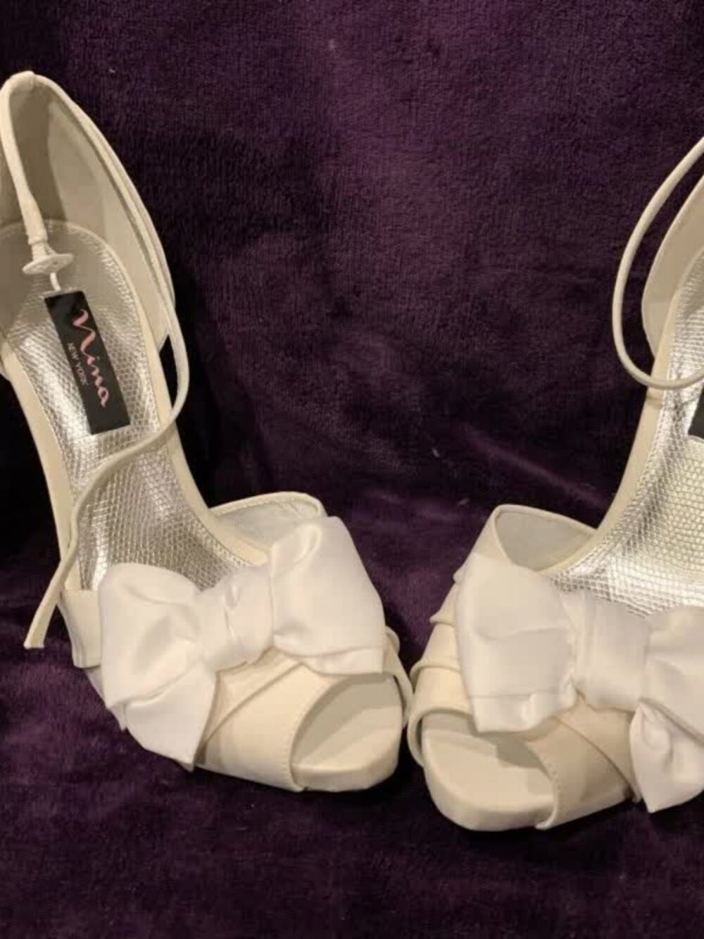 Nina Electra White Luster Satin Bow Wedding Dress Sandals Shoes 7.5